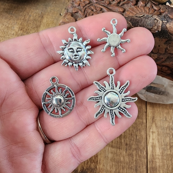 Sun & Sea Turtle Charm Options RESERVED for @sarahxbelle3 - Picture 2 of 8